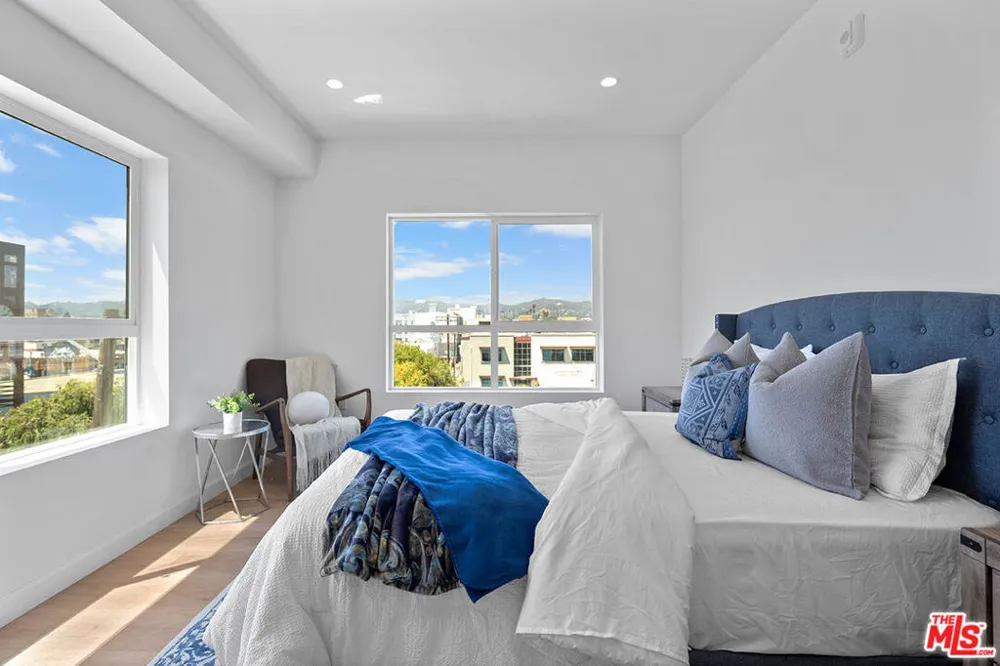 321 S Oxford Avenue #203 Los Angeles, CA 90010