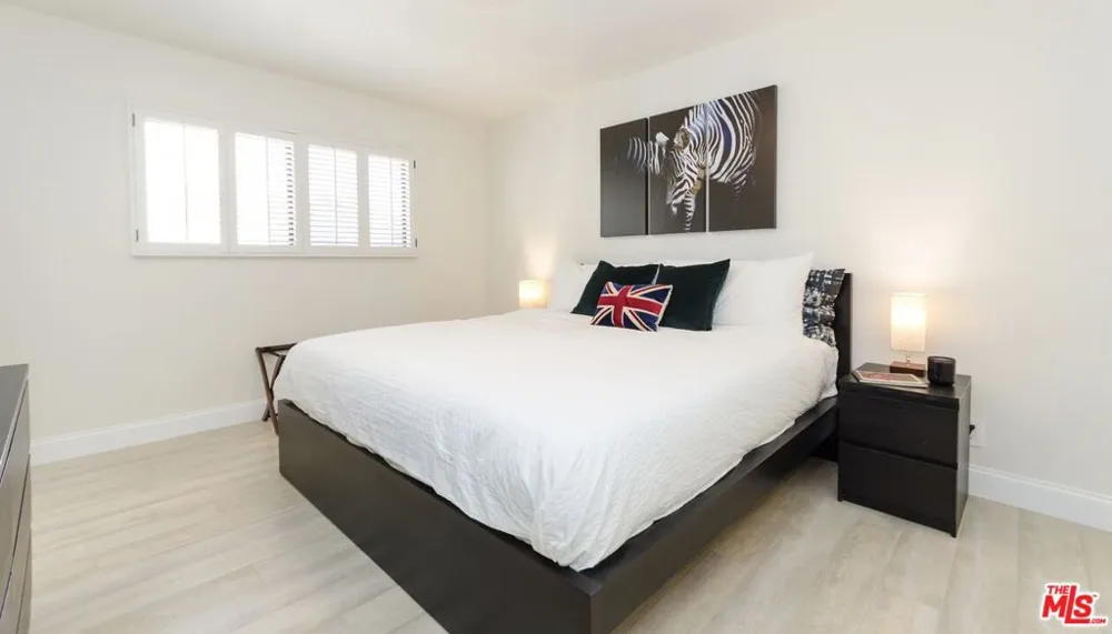 833 OCEAN AVENUE #303 Santa Monica, CA 90403
