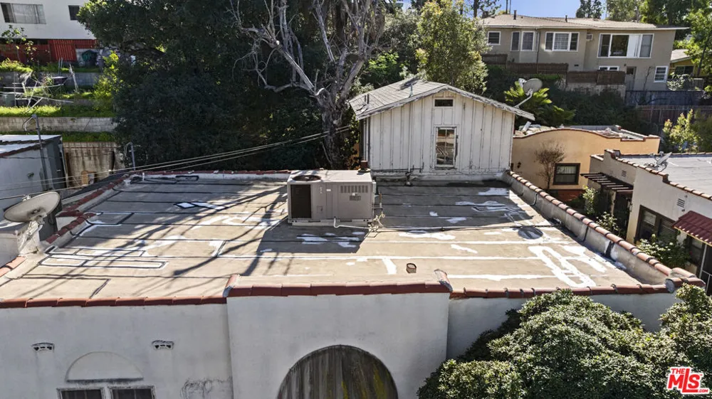 1720 Orchard Avenue Glendale, CA 91206