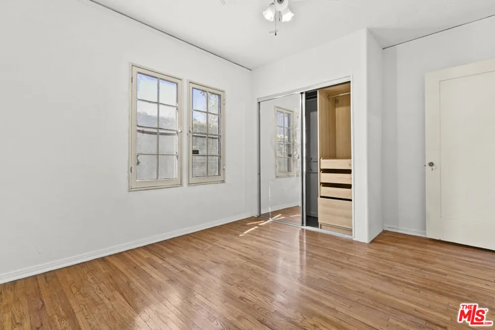 1720 Orchard Avenue Glendale, CA 91206