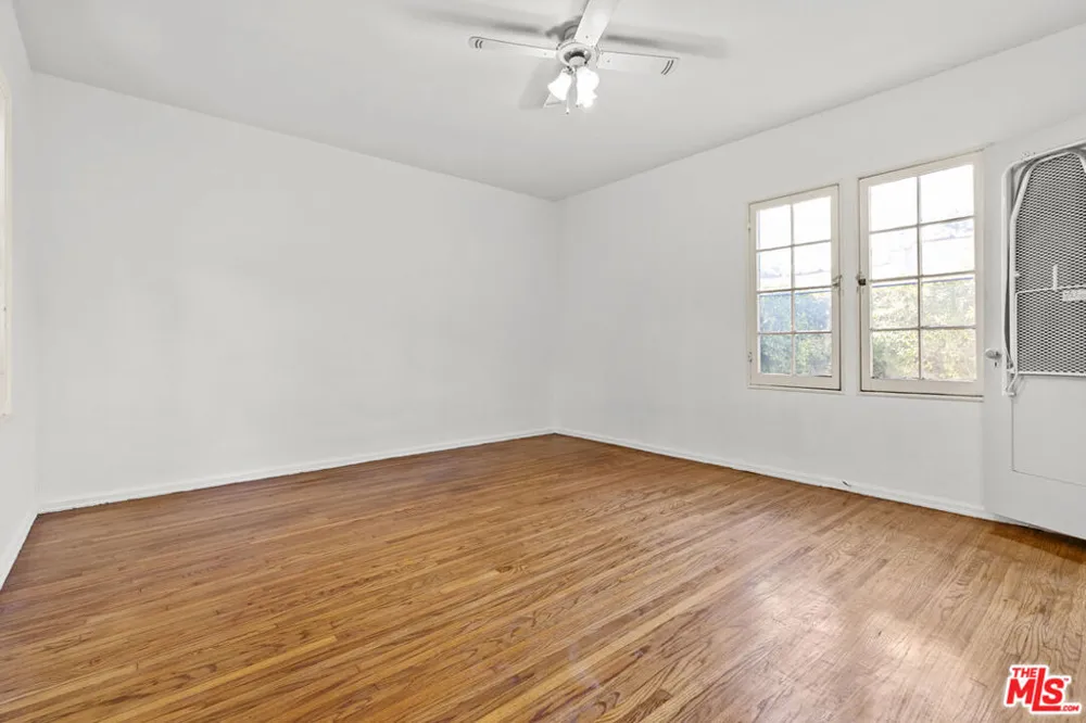 1720 Orchard Avenue Glendale, CA 91206