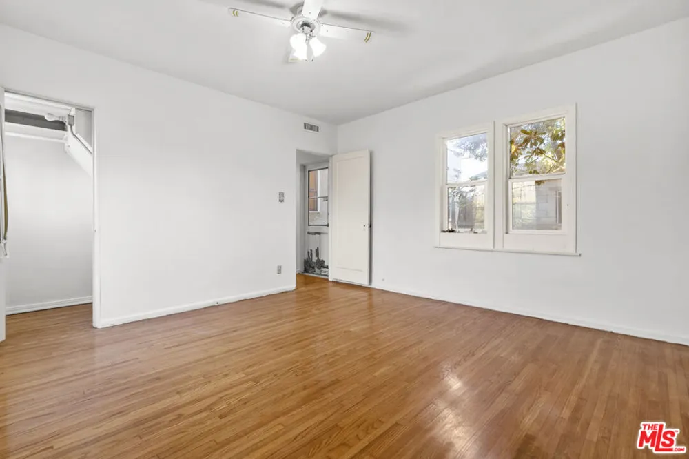 1720 Orchard Avenue Glendale, CA 91206