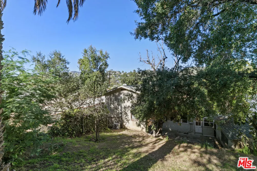 1720 Orchard Avenue Glendale, CA 91206