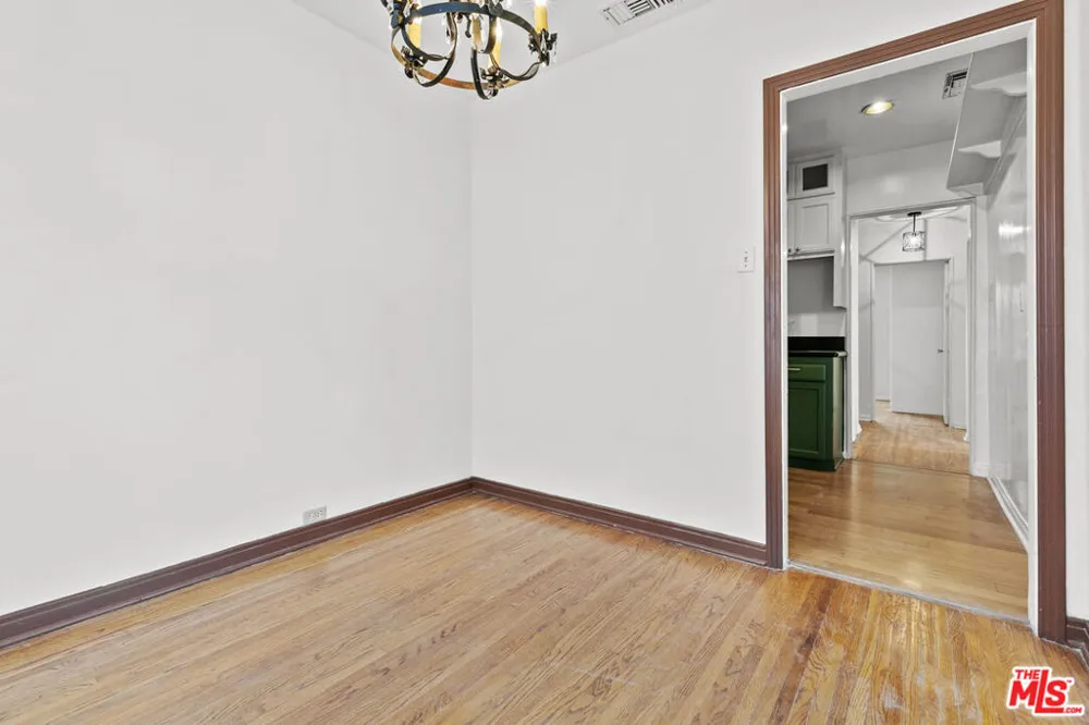 1720 Orchard Avenue Glendale, CA 91206