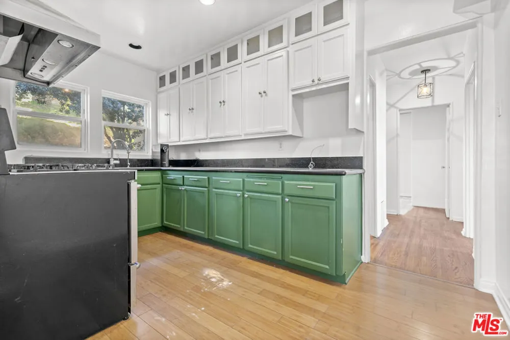 1720 Orchard Avenue Glendale, CA 91206