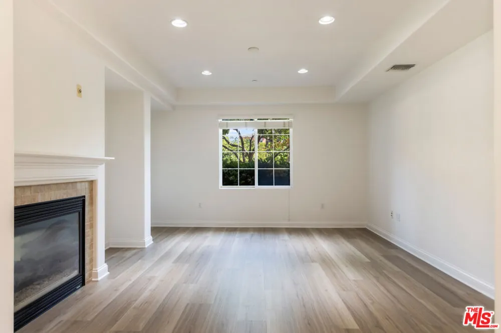 12975 Agustin Place #113 Playa Vista, CA 90094