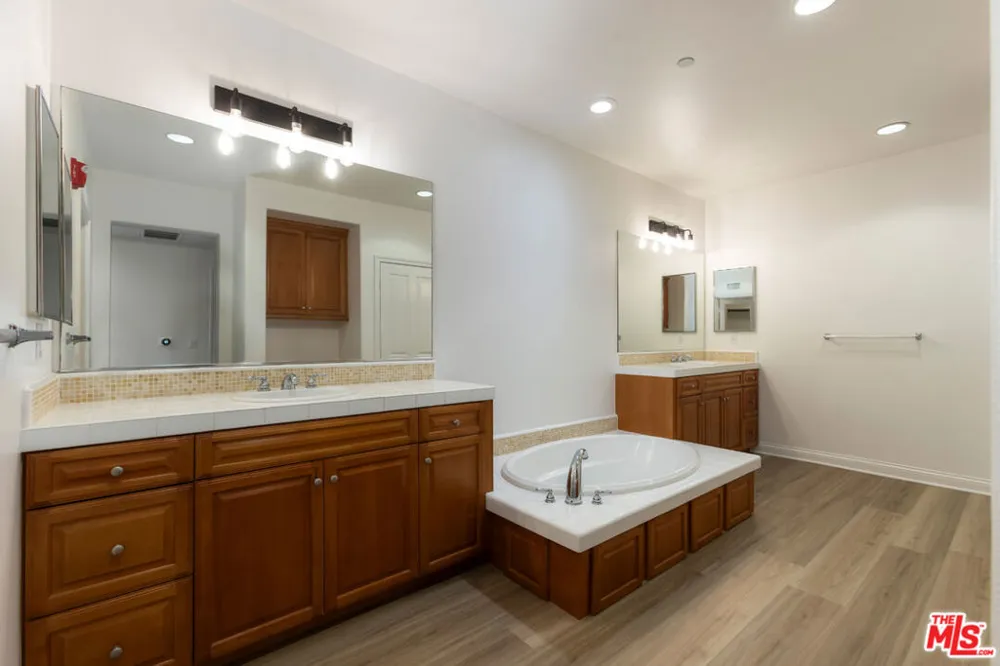 12975 Agustin Place #113 Playa Vista, CA 90094