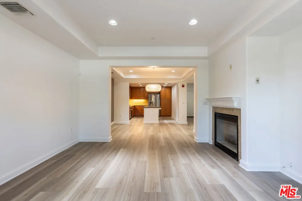 12975 Agustin Place #113 Playa Vista, CA 90094