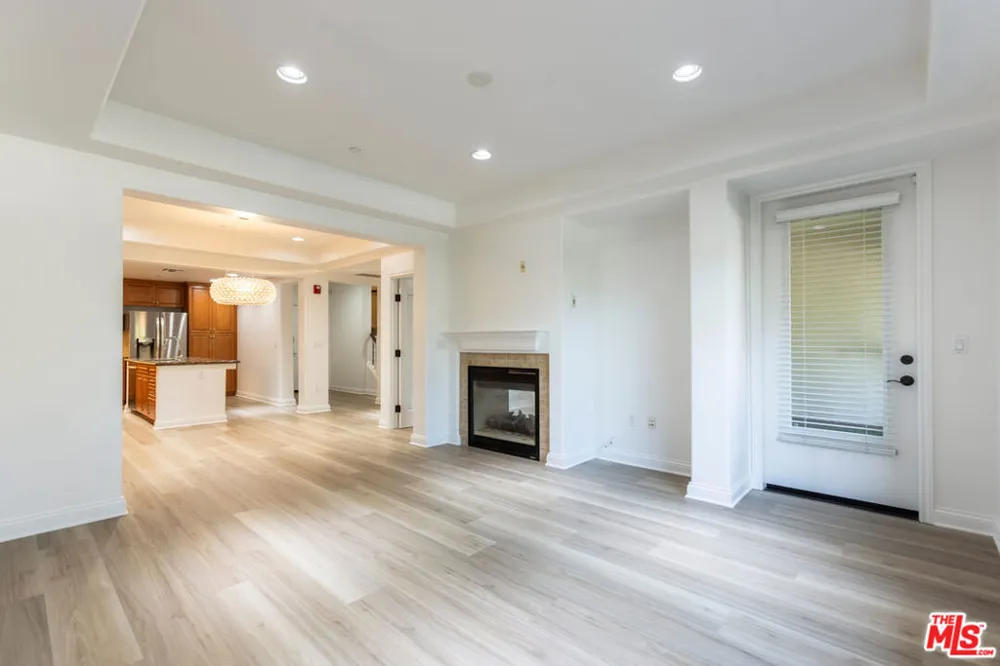 12975 Agustin Place #113 Playa Vista, CA 90094