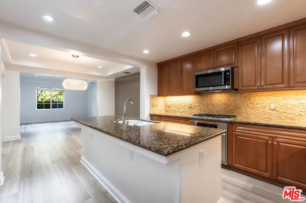 12975 Agustin Place #113 Playa Vista, CA 90094
