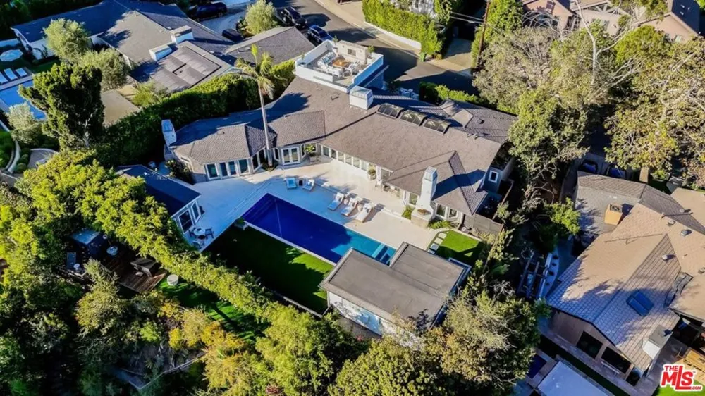 1037 Maroney Lane Pacific Palisades, CA 90272
