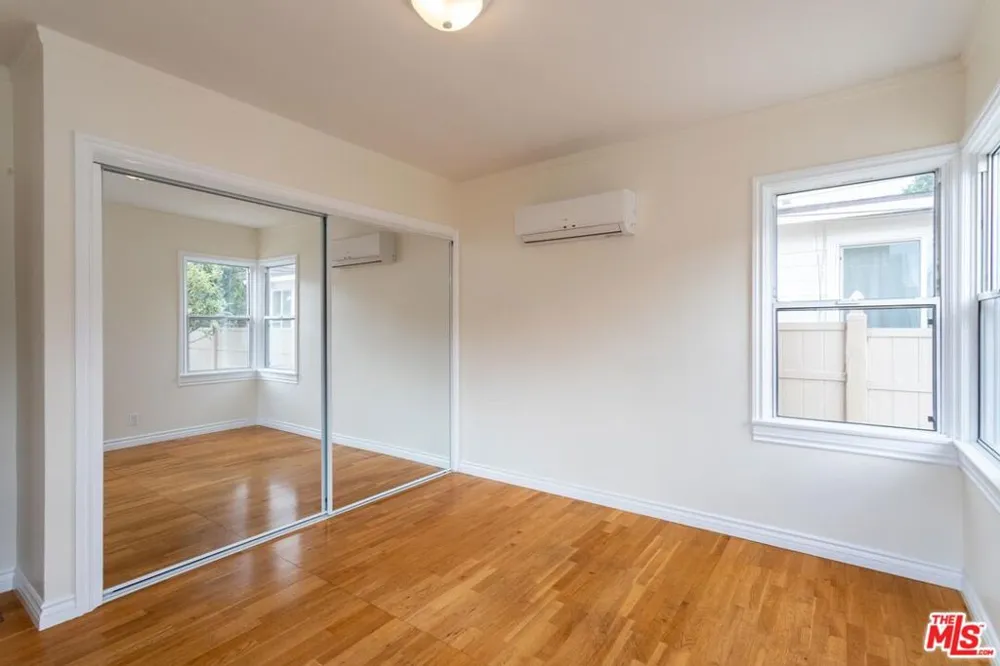 200 W Palmer Avenue #C Glendale, CA 91204