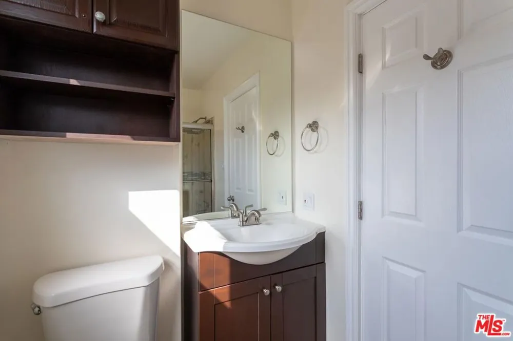 200 W Palmer Avenue #C Glendale, CA 91204
