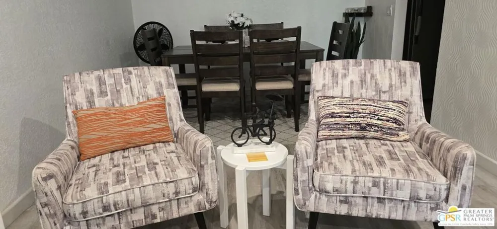 2825 Los Felices Road #213 Palm Springs, CA 92262