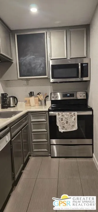 2825 Los Felices Road #213 Palm Springs, CA 92262