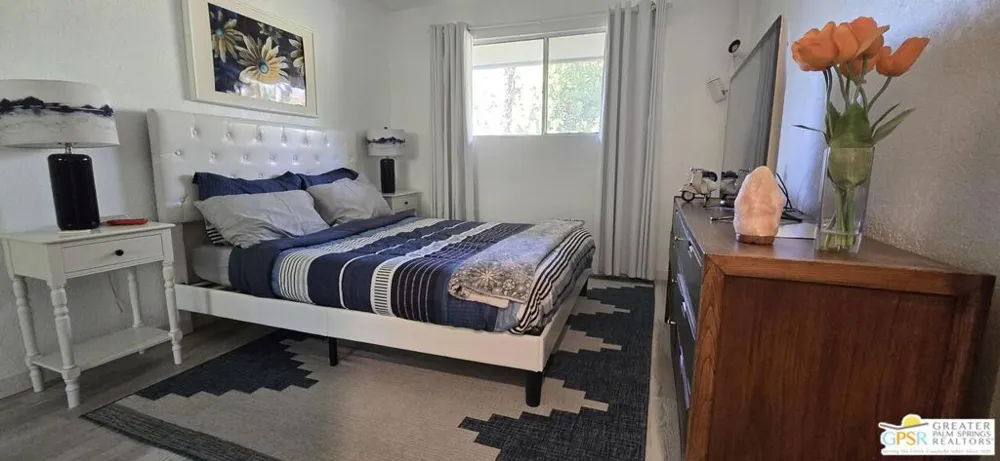 2825 Los Felices Road #213 Palm Springs, CA 92262