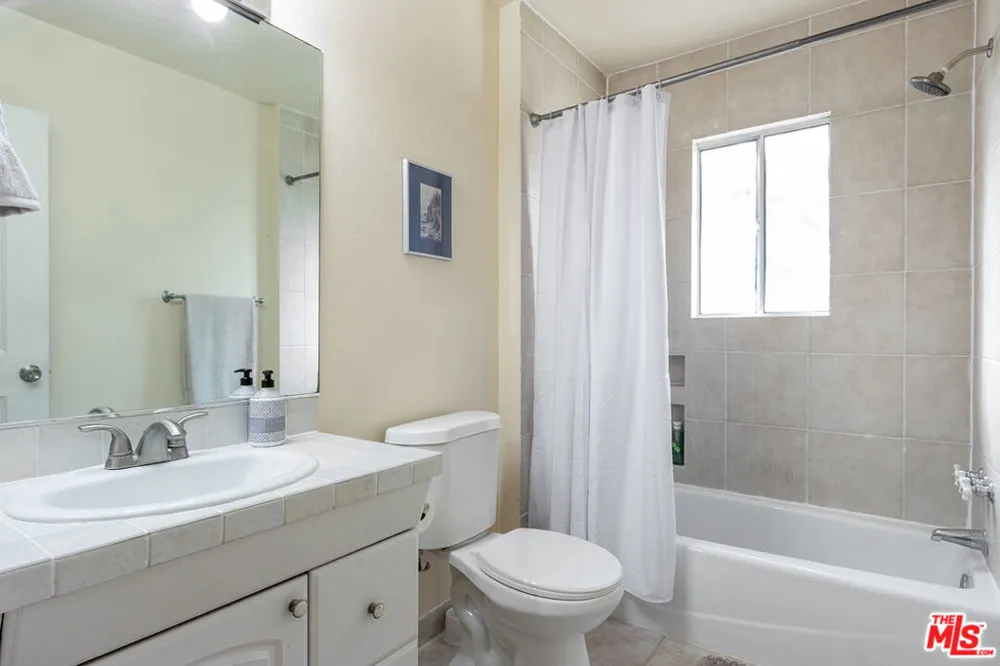 843 Ogden Drive Los Angeles, CA 90046
