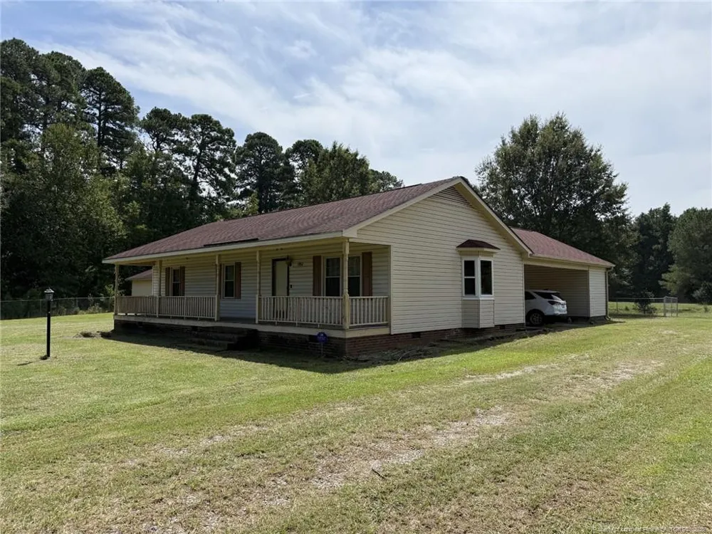 1952 Bee Gee Road Lumberton, NC 28358
