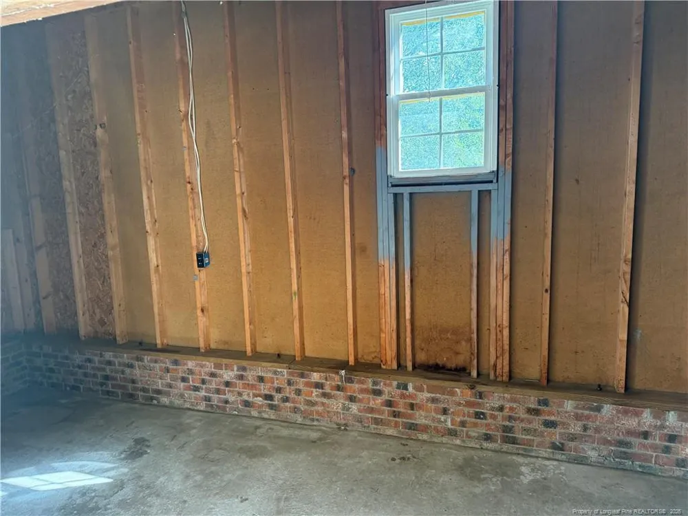 1952 Bee Gee Road Lumberton, NC 28358
