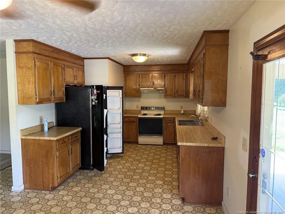 1952 Bee Gee Road Lumberton, NC 28358