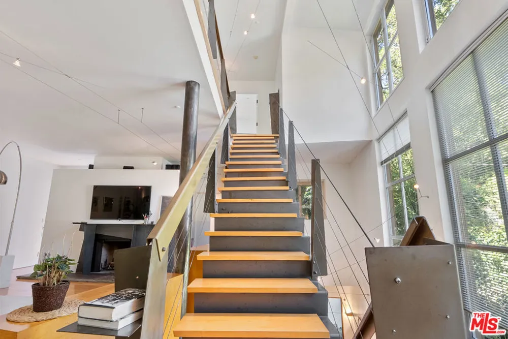 9976 Westwanda Drive Beverly Hills, CA 90210
