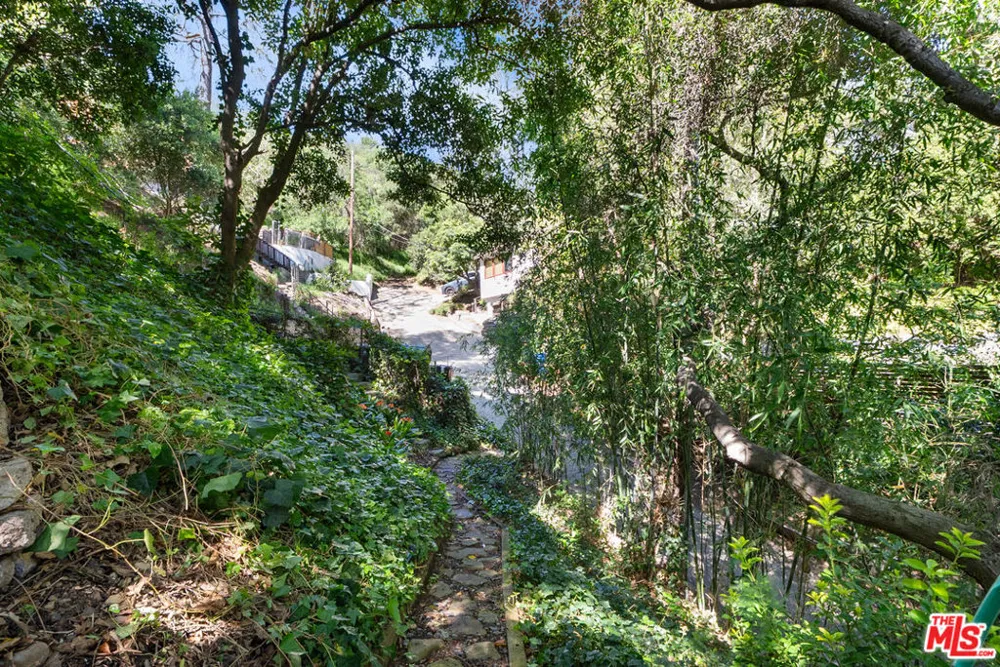 9976 Westwanda Drive Beverly Hills, CA 90210