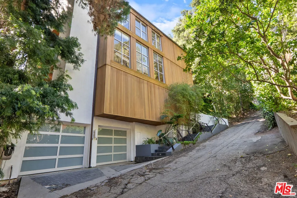 9976 Westwanda Drive Beverly Hills, CA 90210
