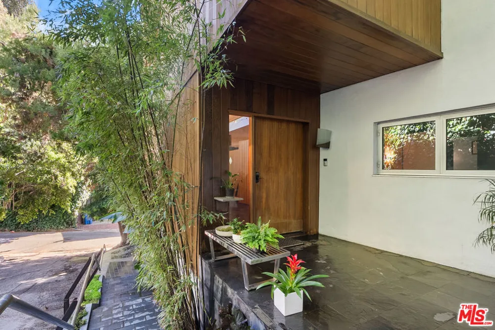 9976 Westwanda Drive Beverly Hills, CA 90210