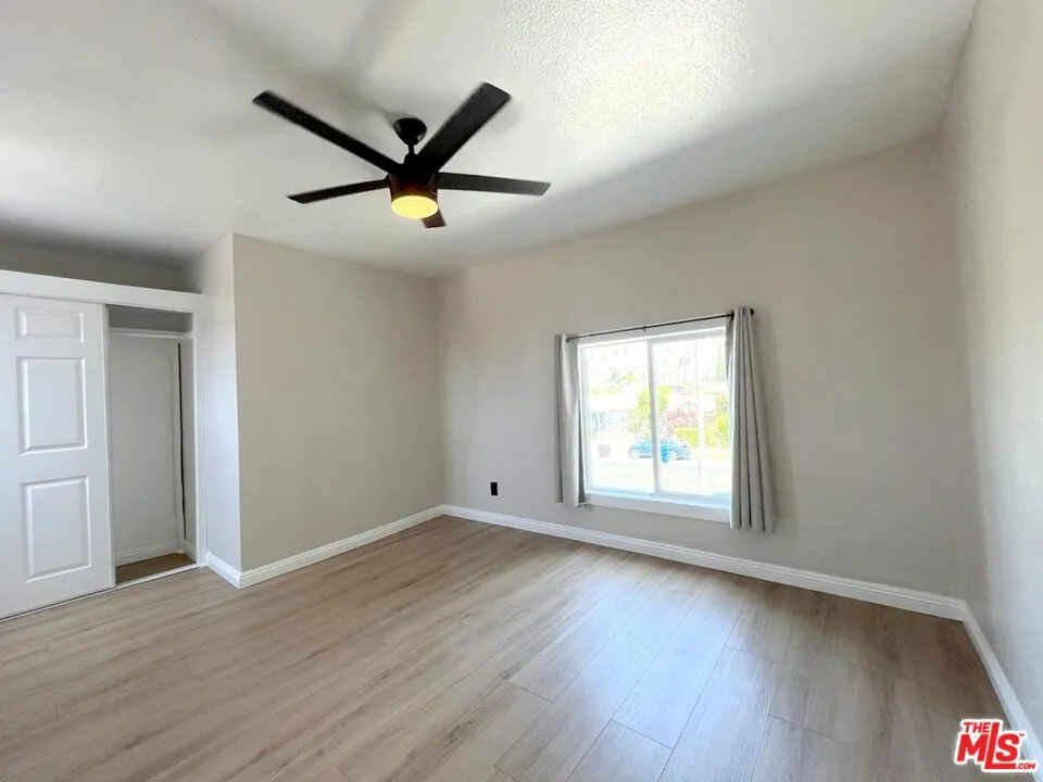 5325 2nd Avenue Los Angeles, CA 90043