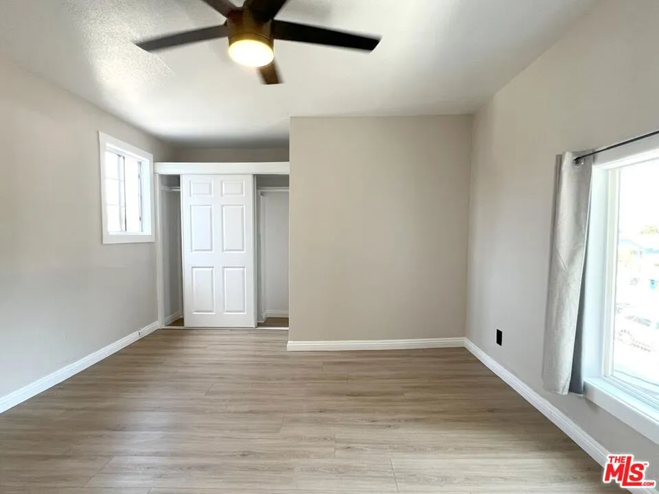 5325 2nd Avenue Los Angeles, CA 90043