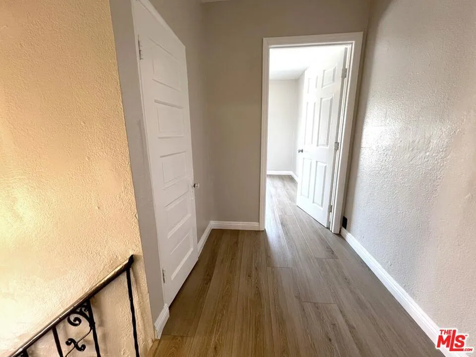5325 2nd Avenue Los Angeles, CA 90043