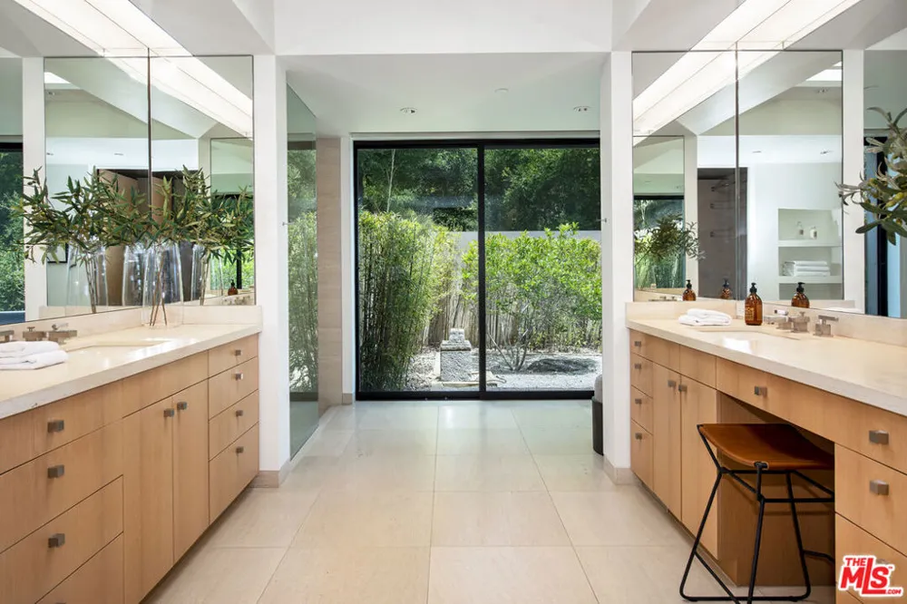 1130 E Mountain Drive Montecito, CA 93108