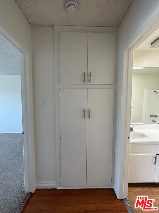 124 Oxford Avenue Los Angeles, CA 90004
