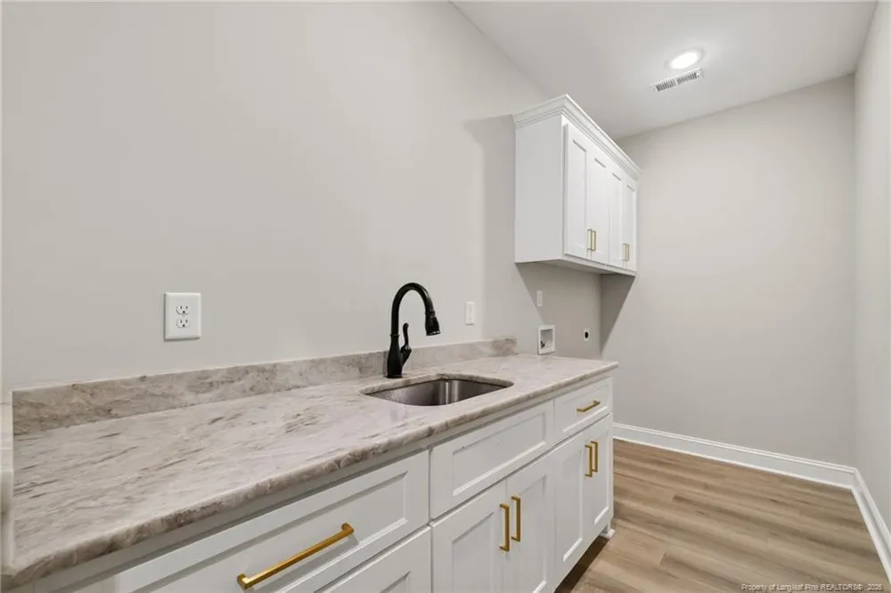 5832 Dottie Circle Hope Mills, NC 28348