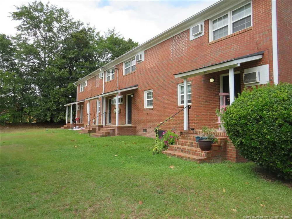 1947 King George Drive Fayetteville, NC 28303