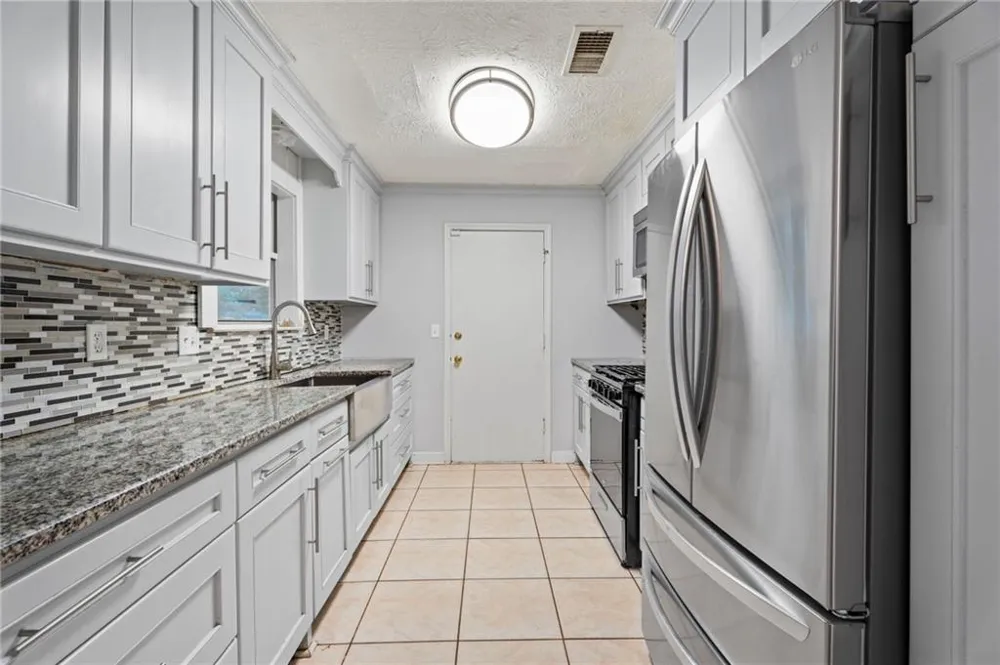 661 Sunfield Drive NW Lilburn, GA 30047