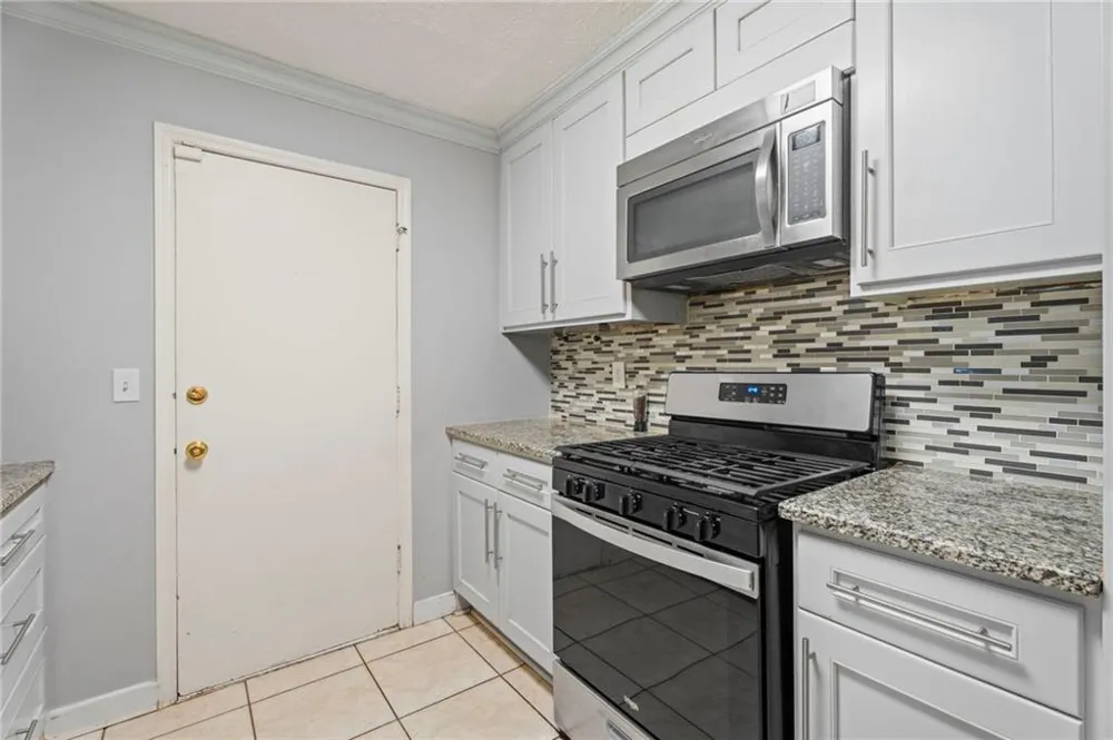 661 Sunfield Drive NW Lilburn, GA 30047