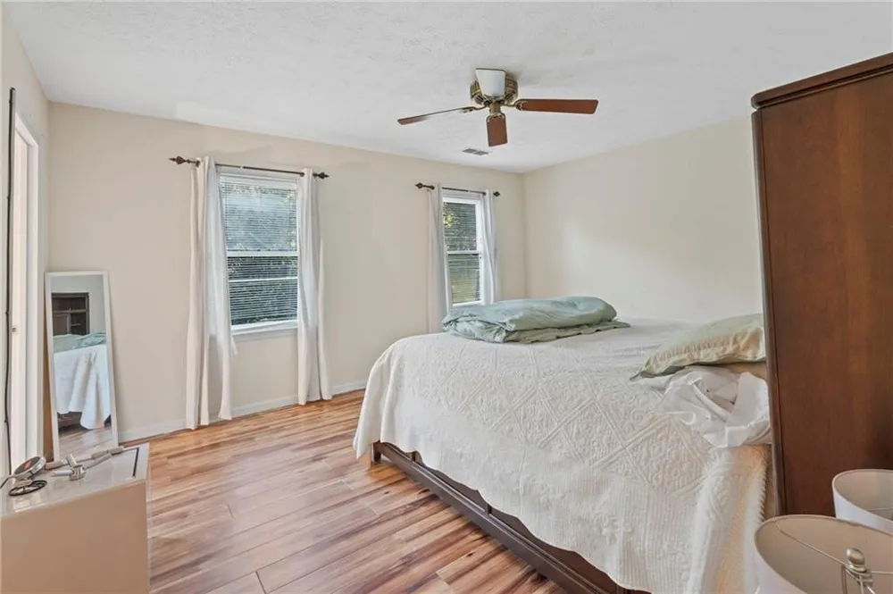 661 Sunfield Drive NW Lilburn, GA 30047