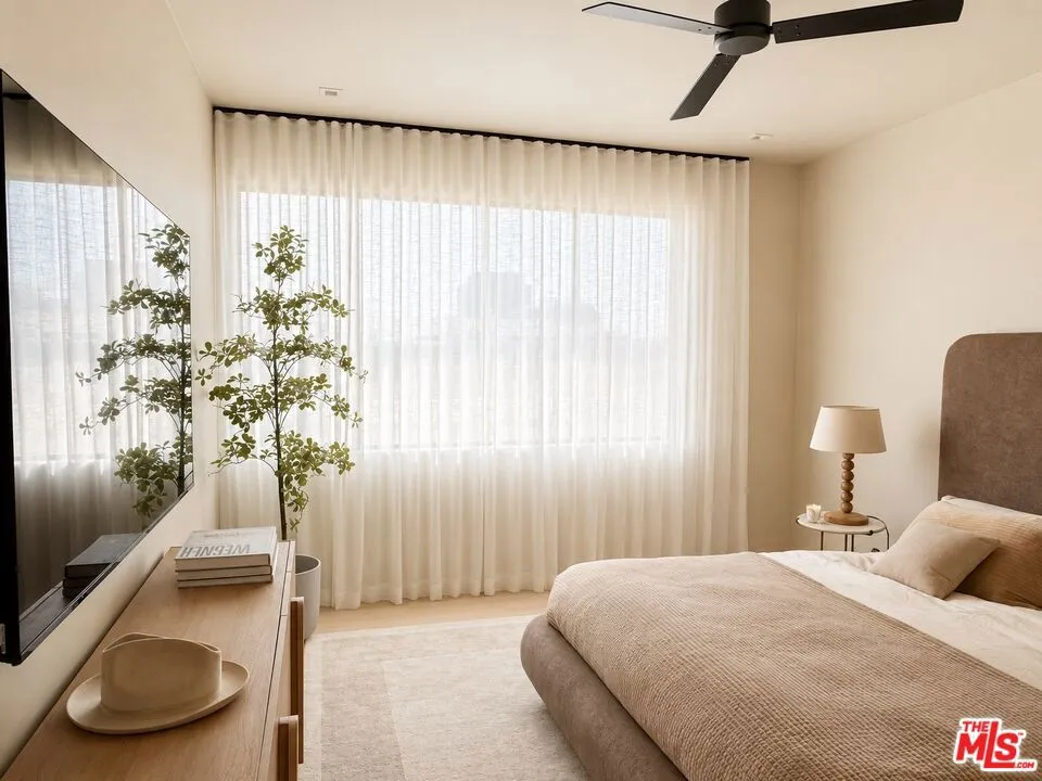 126 Croft Avenue #302 Los Angeles, CA 90048