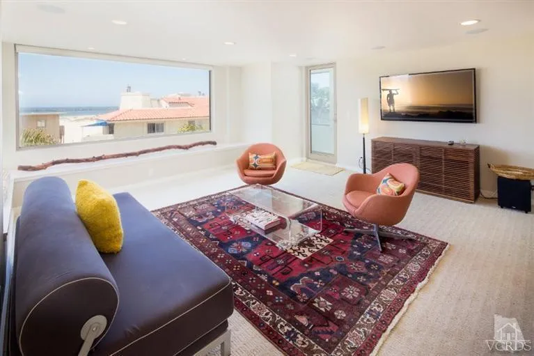 3302 Ocean Drive Drive Oxnard, CA 93035
