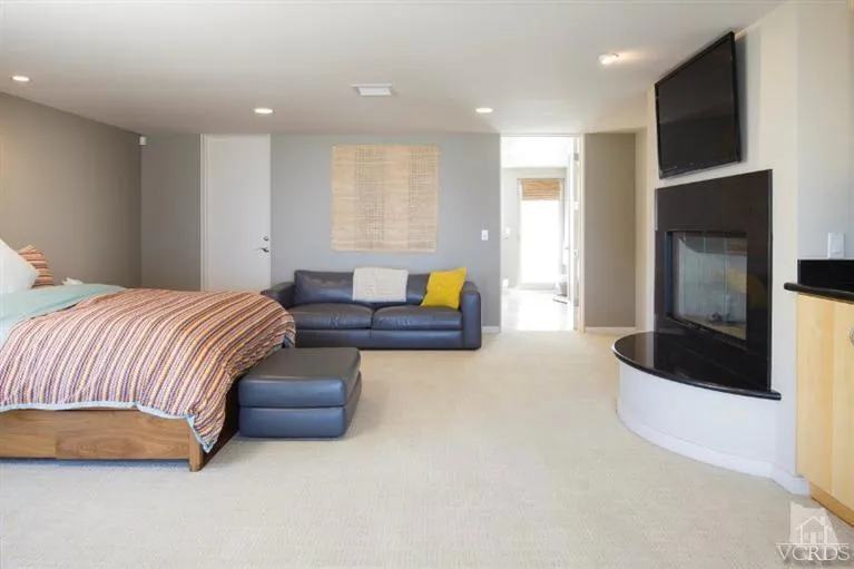 3302 Ocean Drive Drive Oxnard, CA 93035
