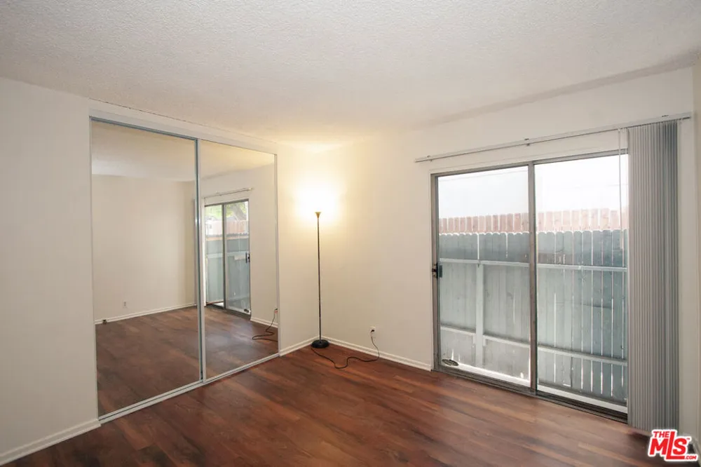 11521 Rochester Avenue #1 Los Angeles, CA 90025