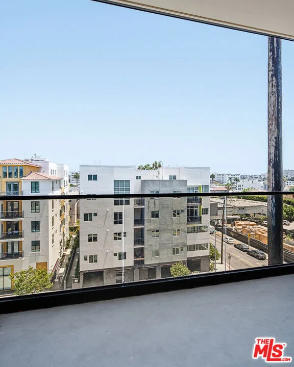 3555 Overland Avenue #407 Los Angeles, CA 90034