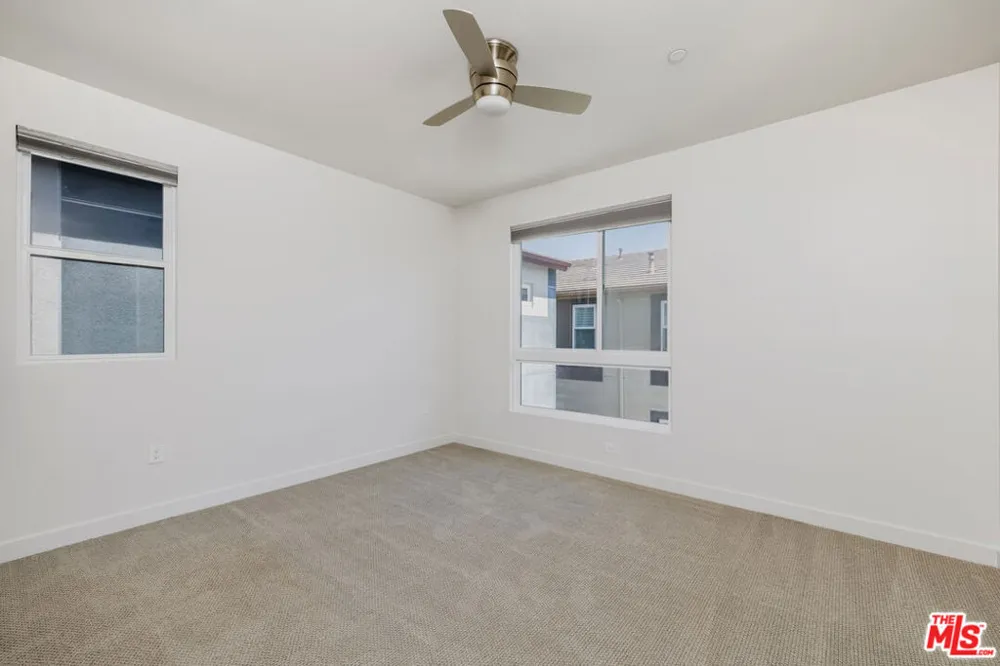 2581 Arvia Street #21 Los Angeles, CA 90065