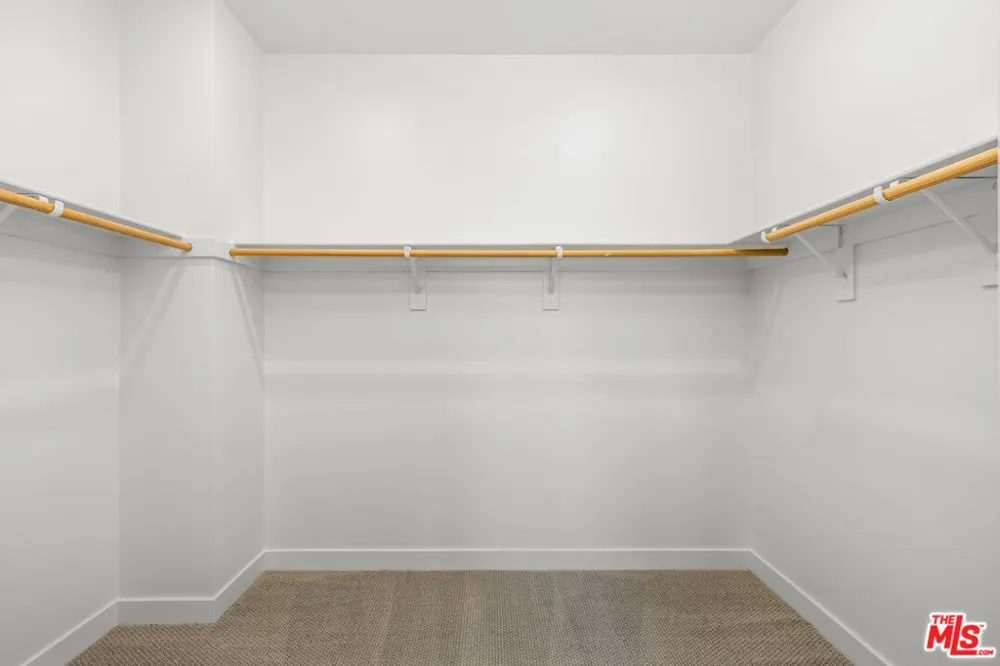 2581 Arvia Street #21 Los Angeles, CA 90065