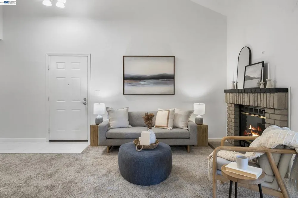 3318 Smoketree Commons Dr Pleasanton, CA 94566