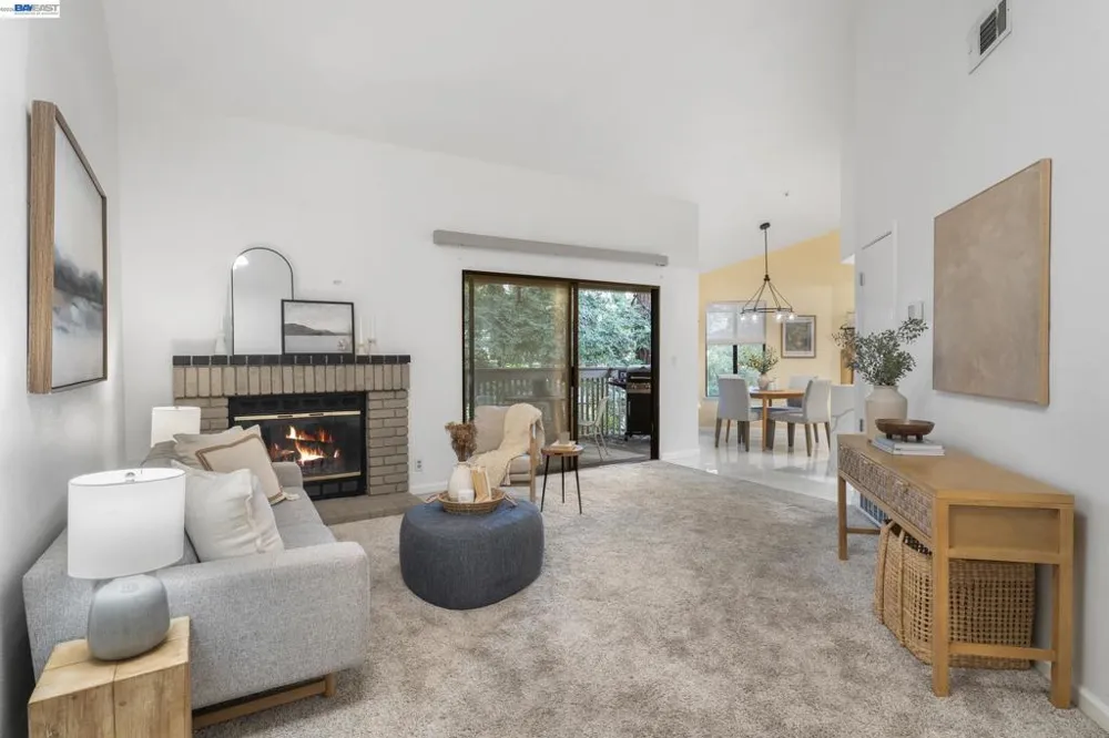 3318 Smoketree Commons Dr Pleasanton, CA 94566