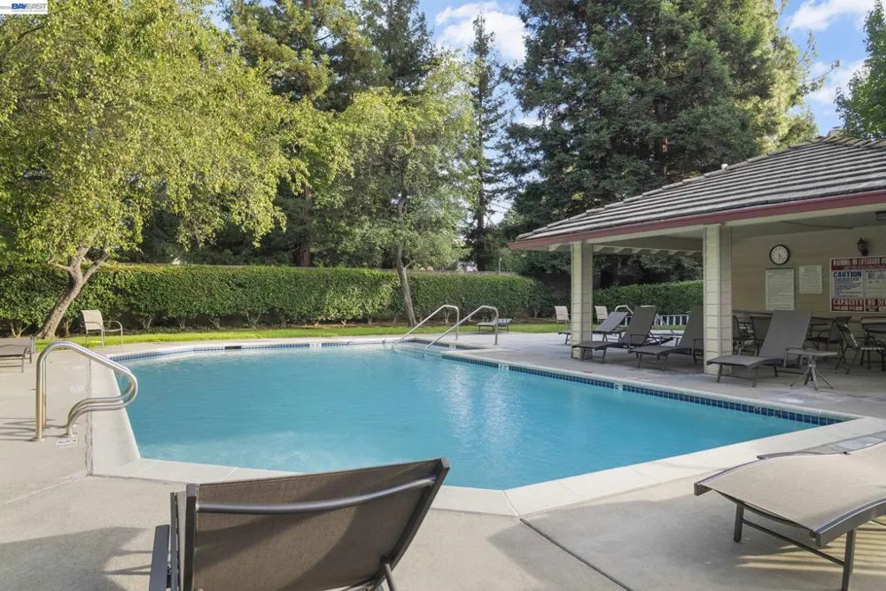 3318 Smoketree Commons Dr Pleasanton, CA 94566