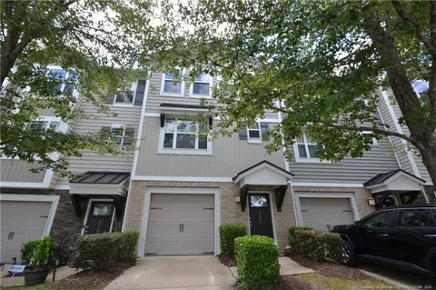 208 Irving Way