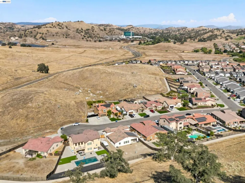 20031 Genteel Dr Friant, CA 93626